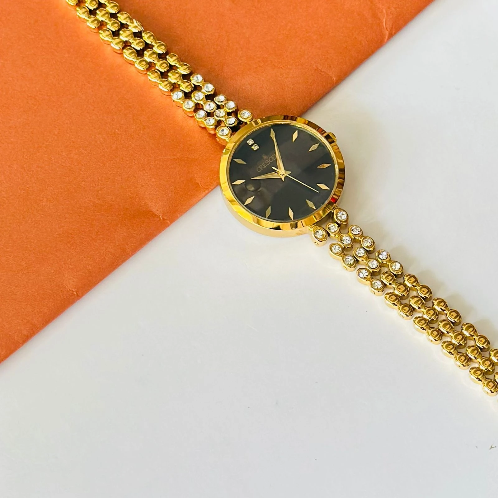 Haute Sauce Women's The Crystal Cluster Round Watch