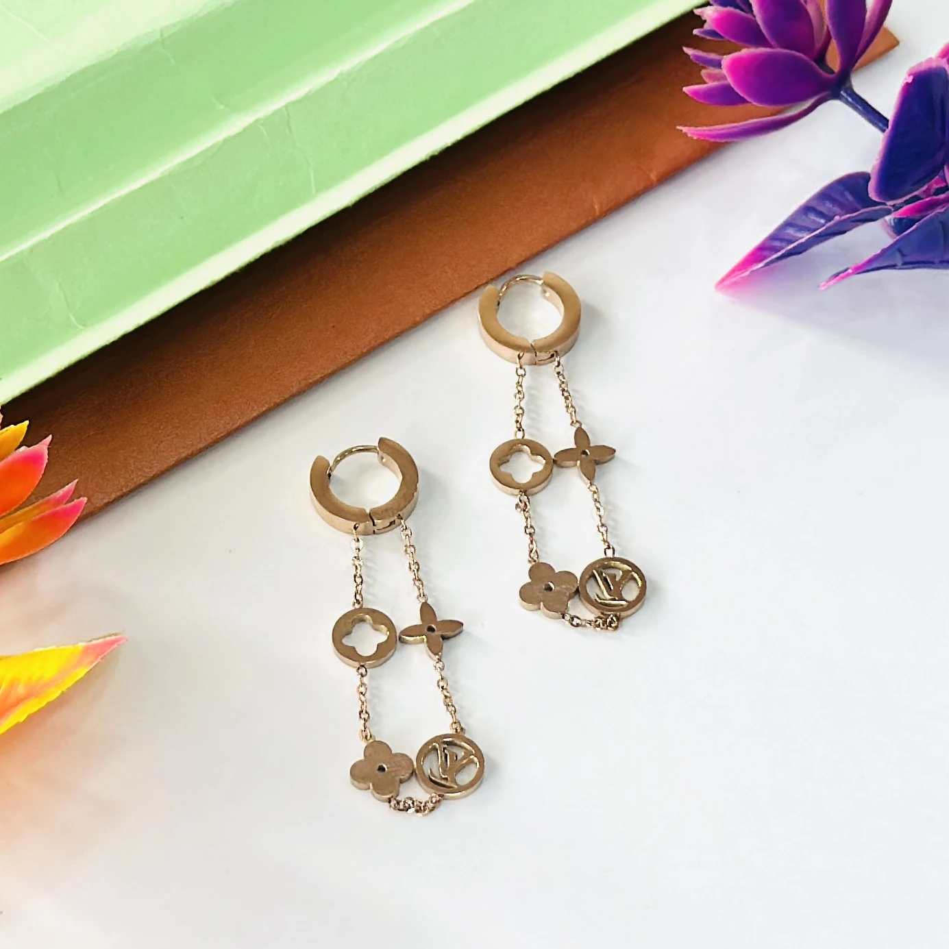 Louis Vuitton Blooming earrings