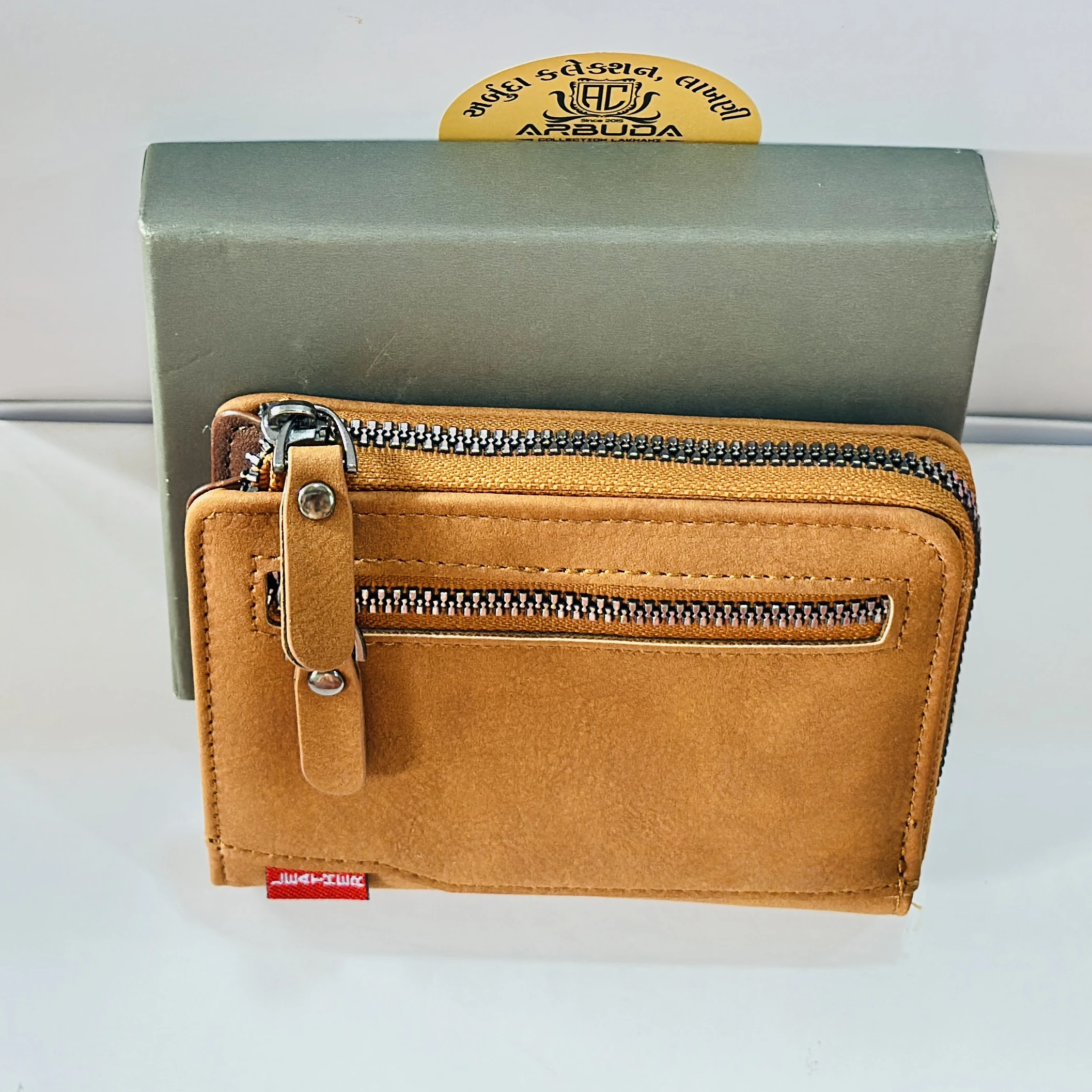 vintage-style brown PU leather short wallet