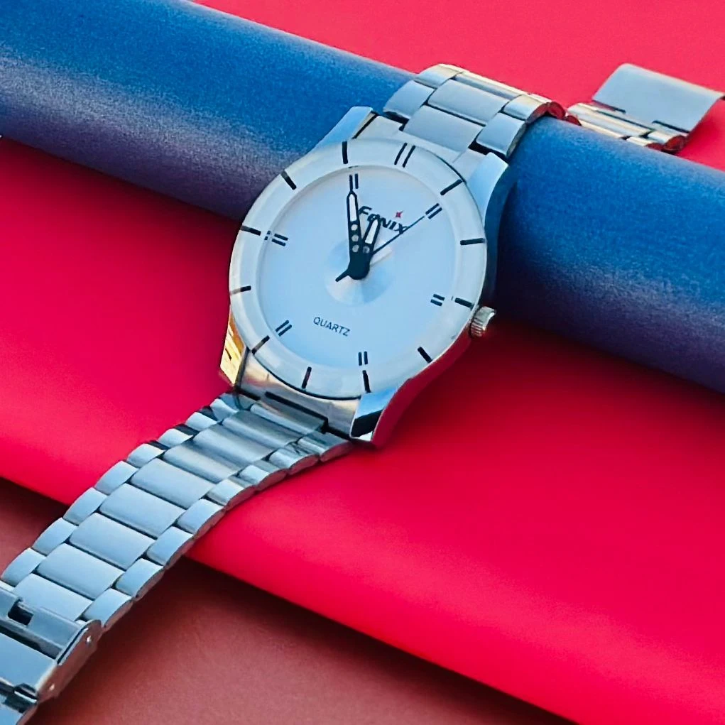 Silver analog watch For man’s