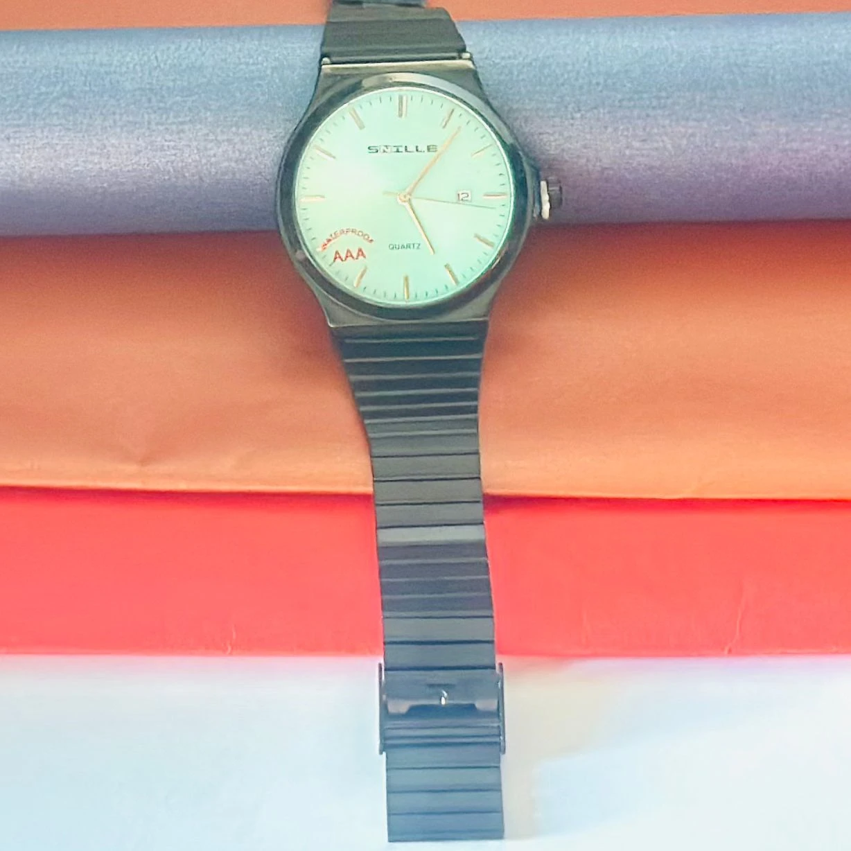 SNILLE Premium Quartz analog watch