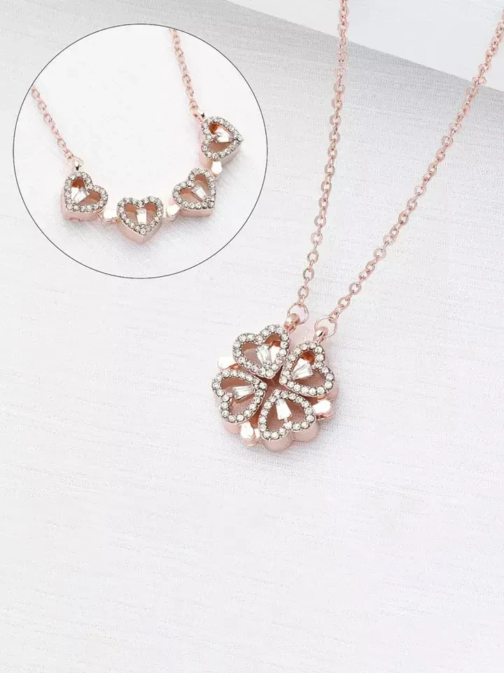 Rose gold-plated magnetic four-leaf clover heart pendant necklace.