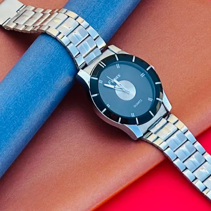 Silver analog watch For man’s