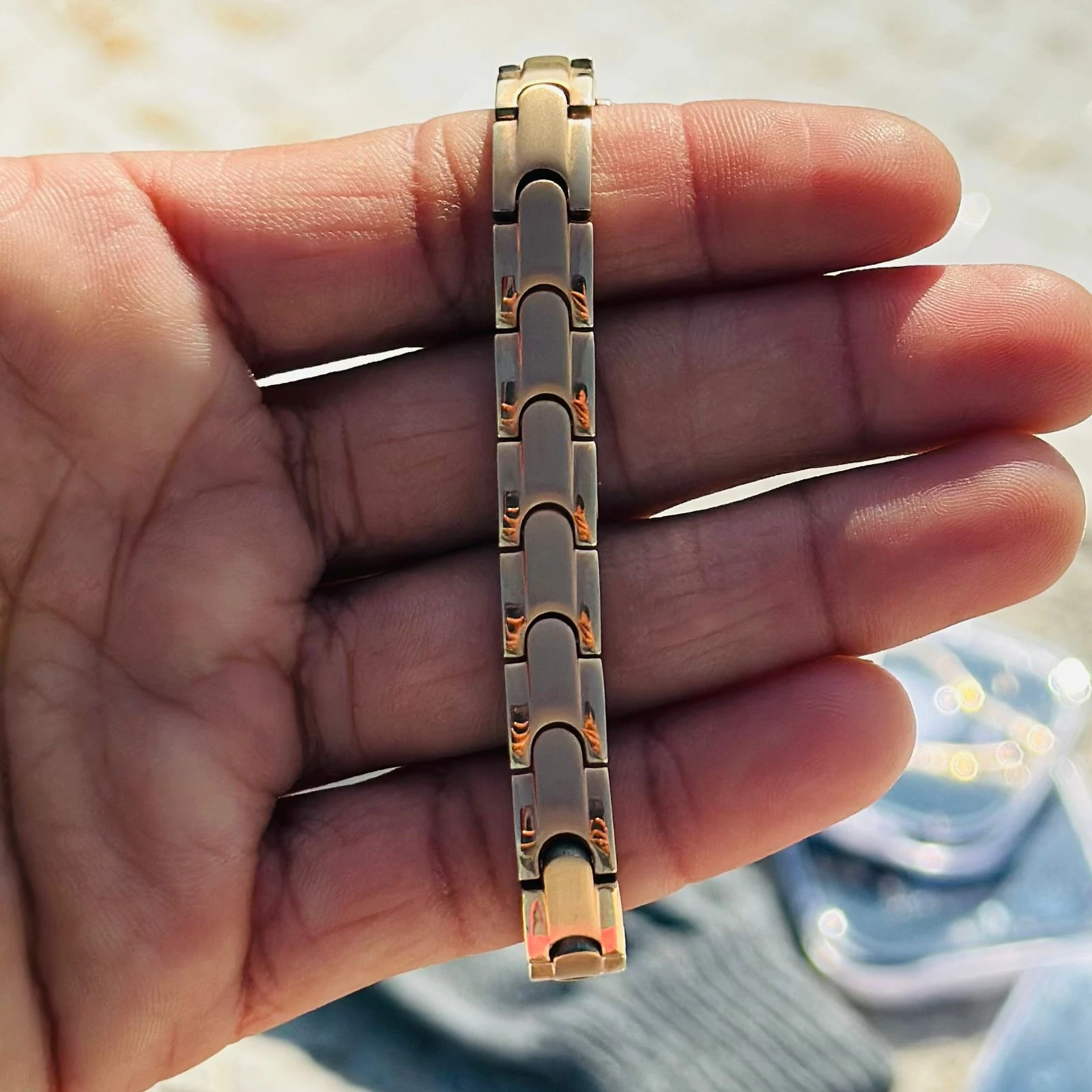 Gold design Breslet