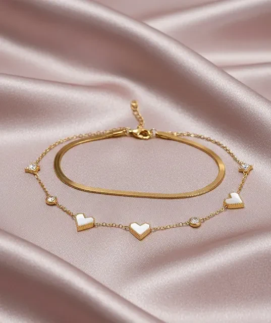 Lumeera golden double heart bracelet