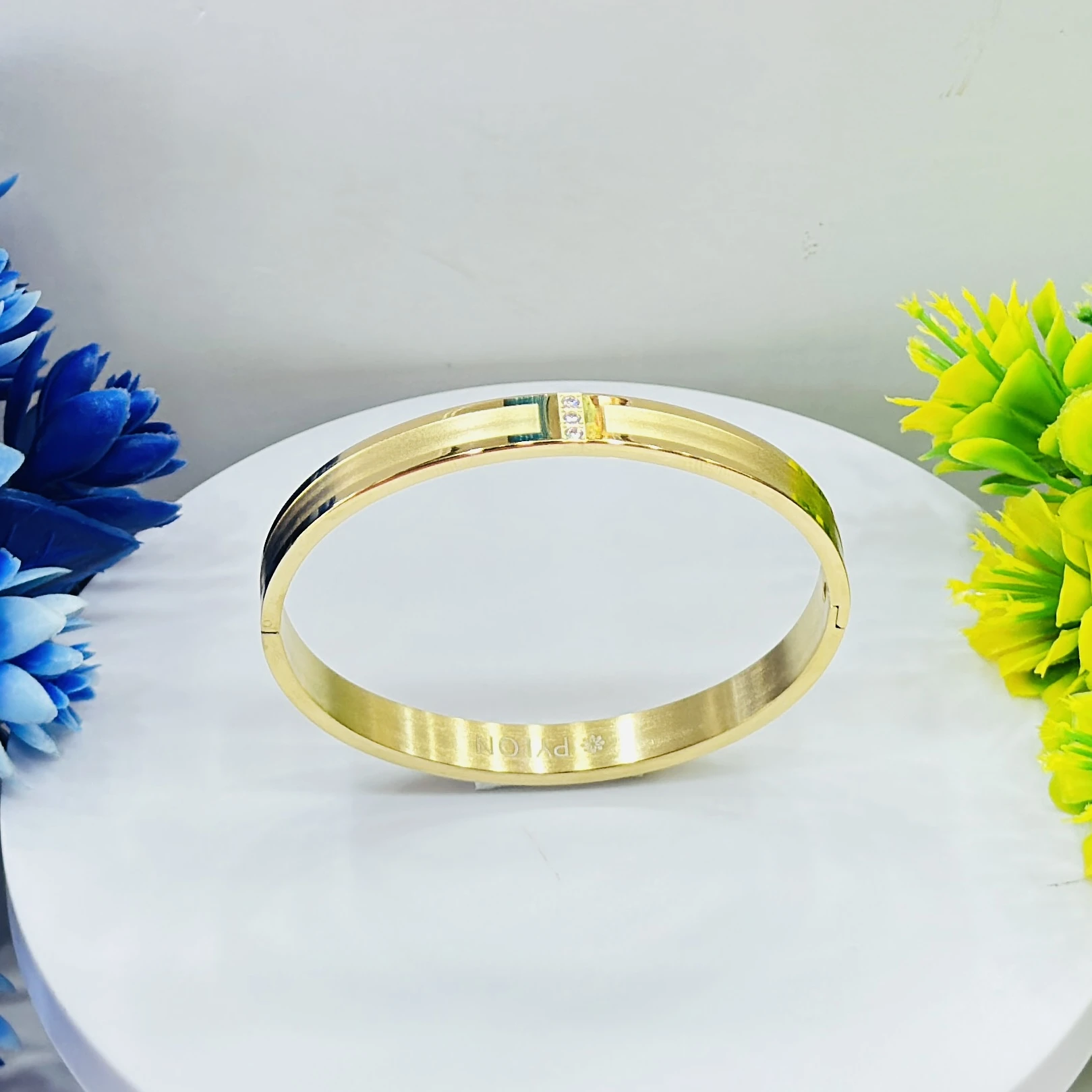 Sleek Gold Diamond Bracelet