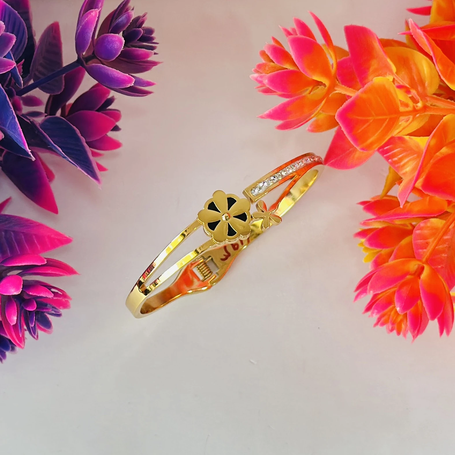 Rose Gold Breslet