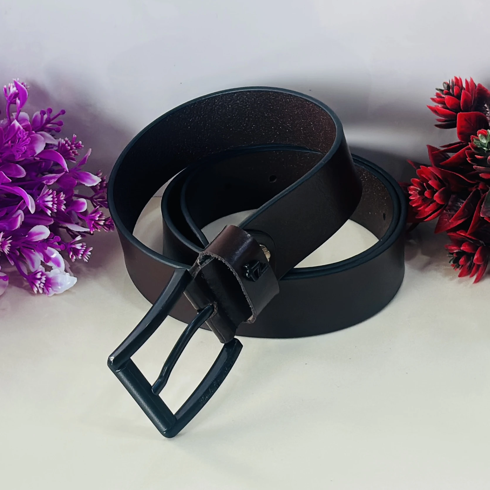 Men’s brown leather belt