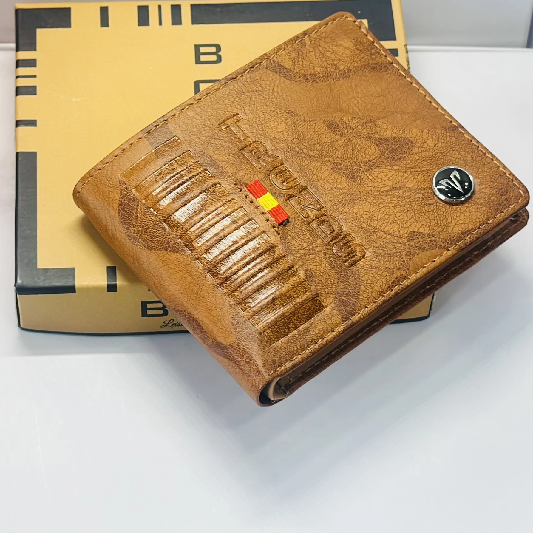 Brown Bovi's men's leather bifold wallet