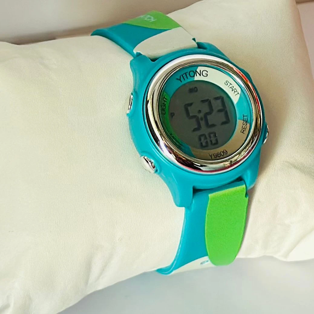 Yitong digital sports watch