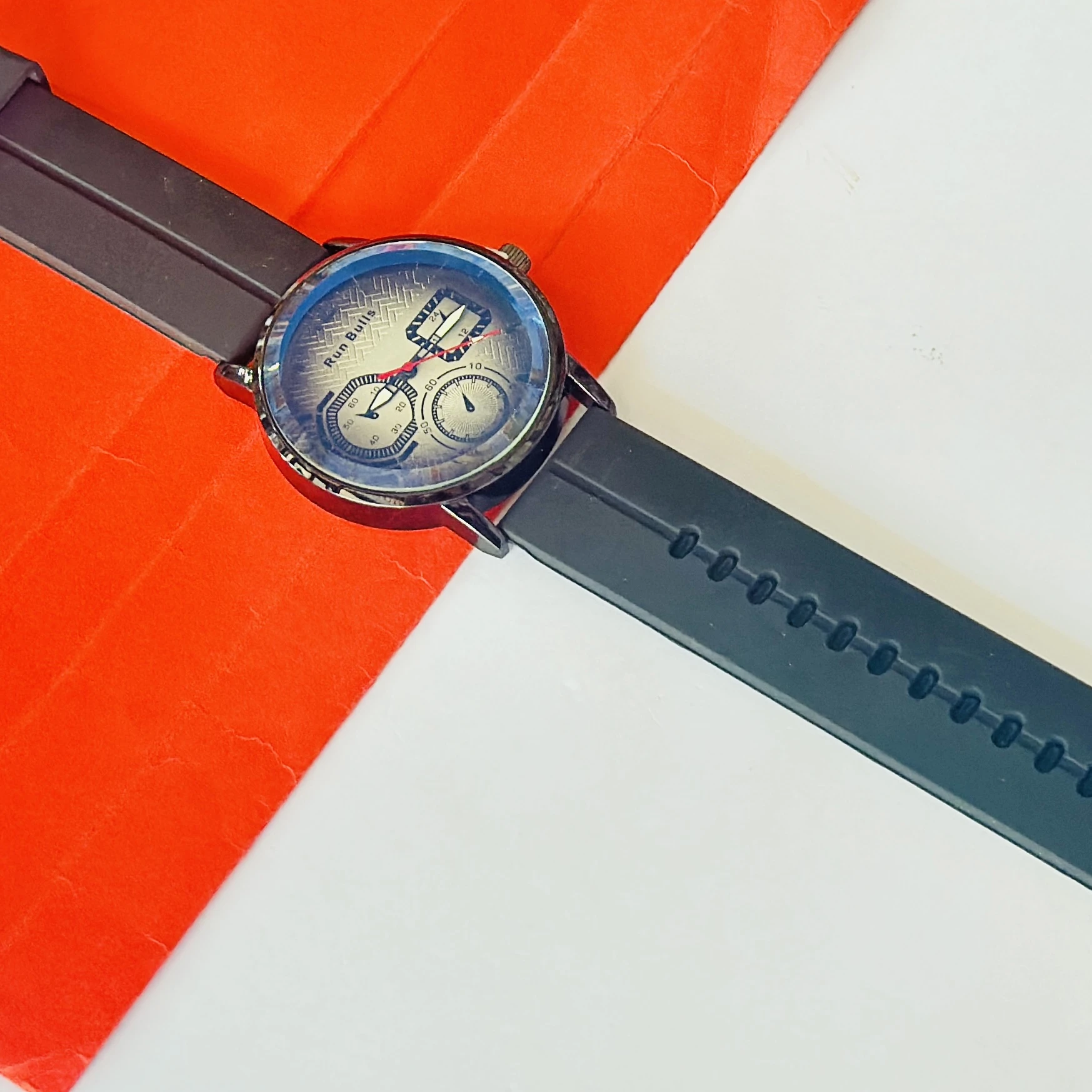 Analogue watch for man’s