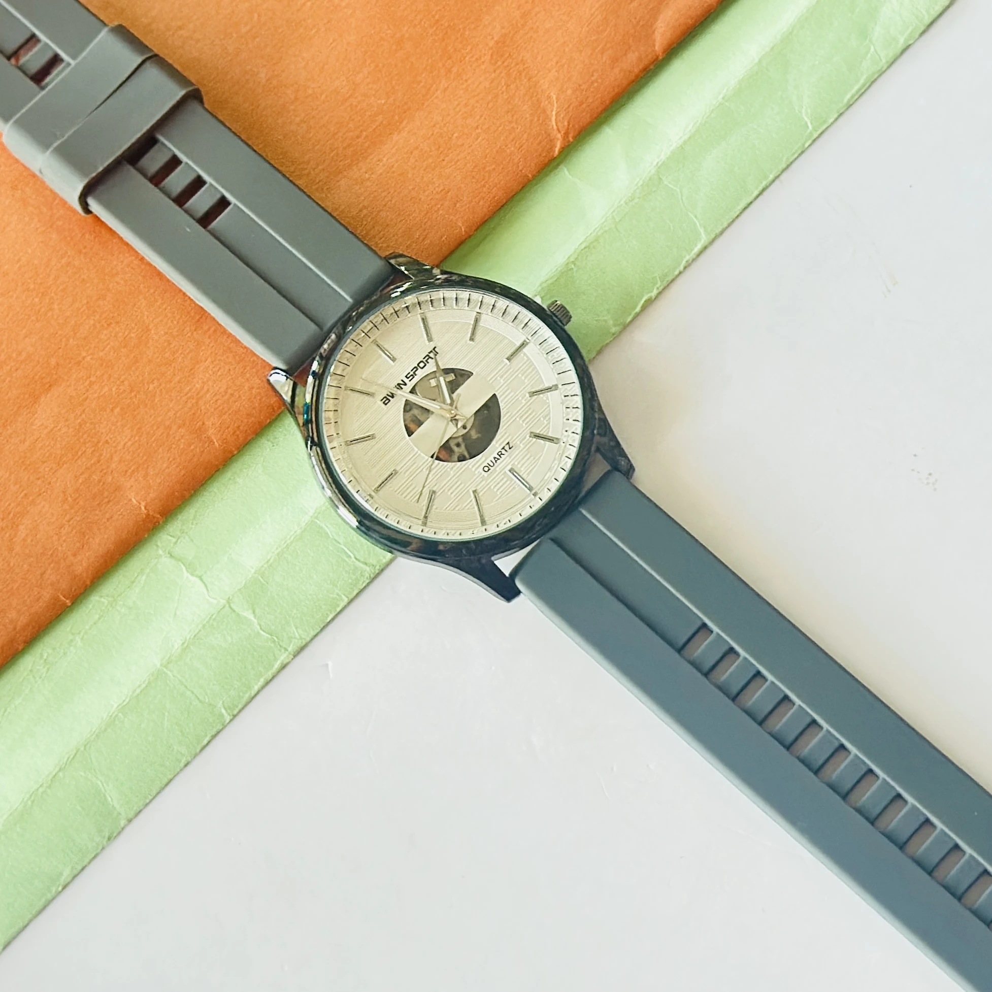 Quartz Analogue Watch for man’s