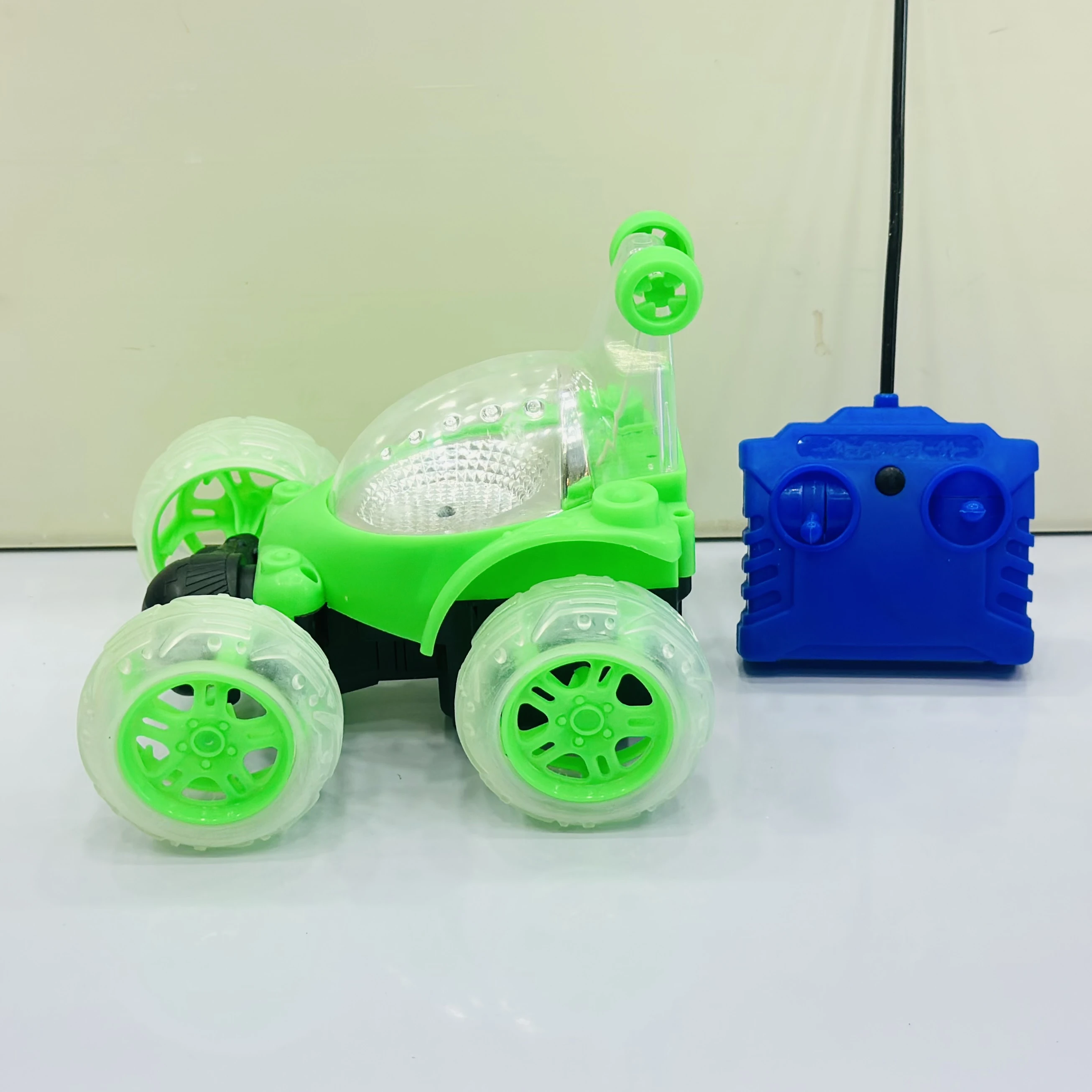 Remote control stunt car