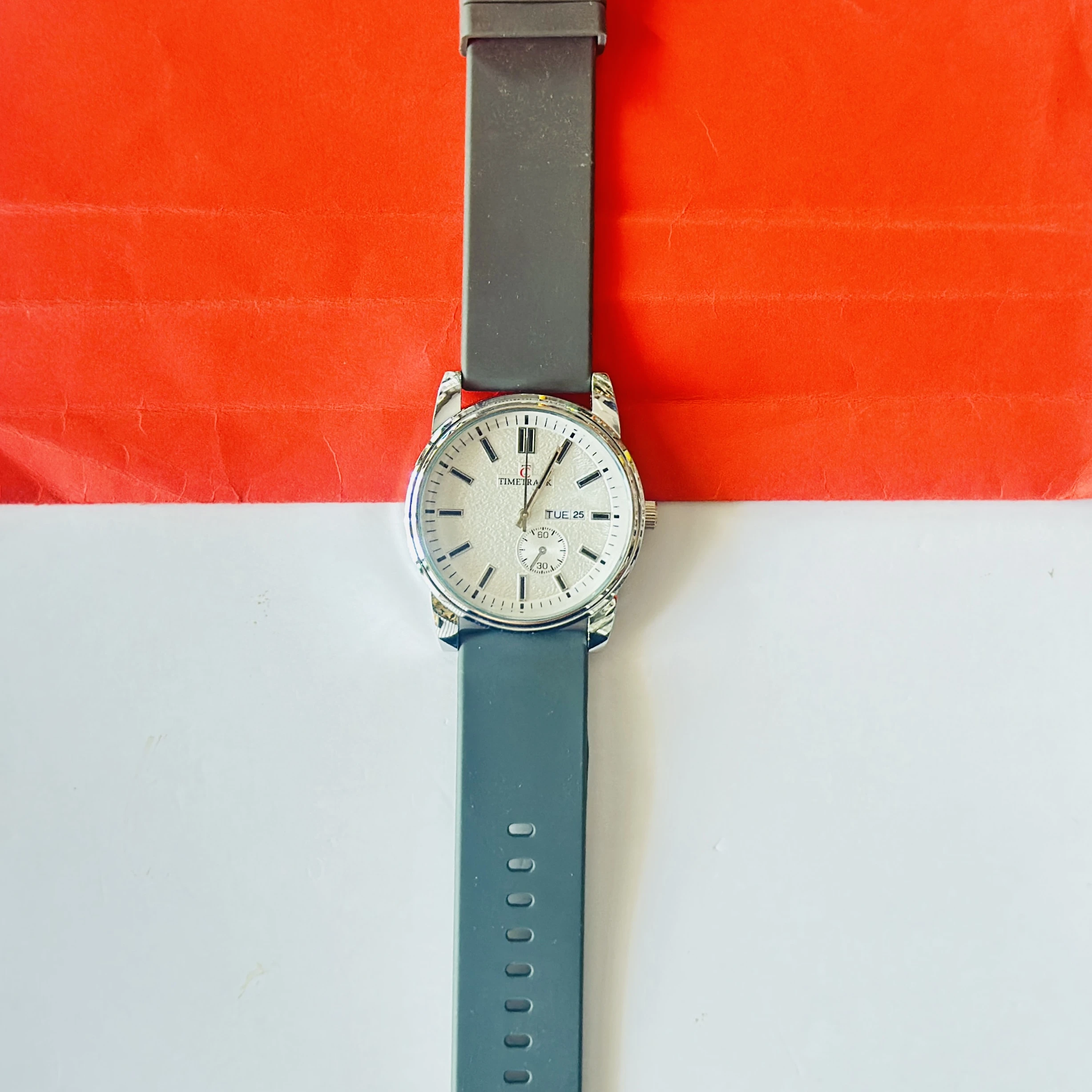 TIMETRACK quartz analog wristwatch