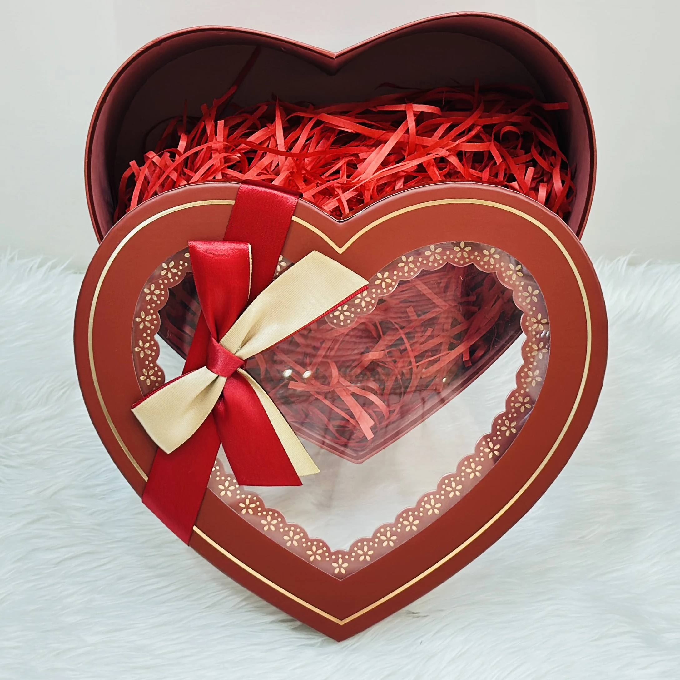 Decorative red heart-shaped Gift Box