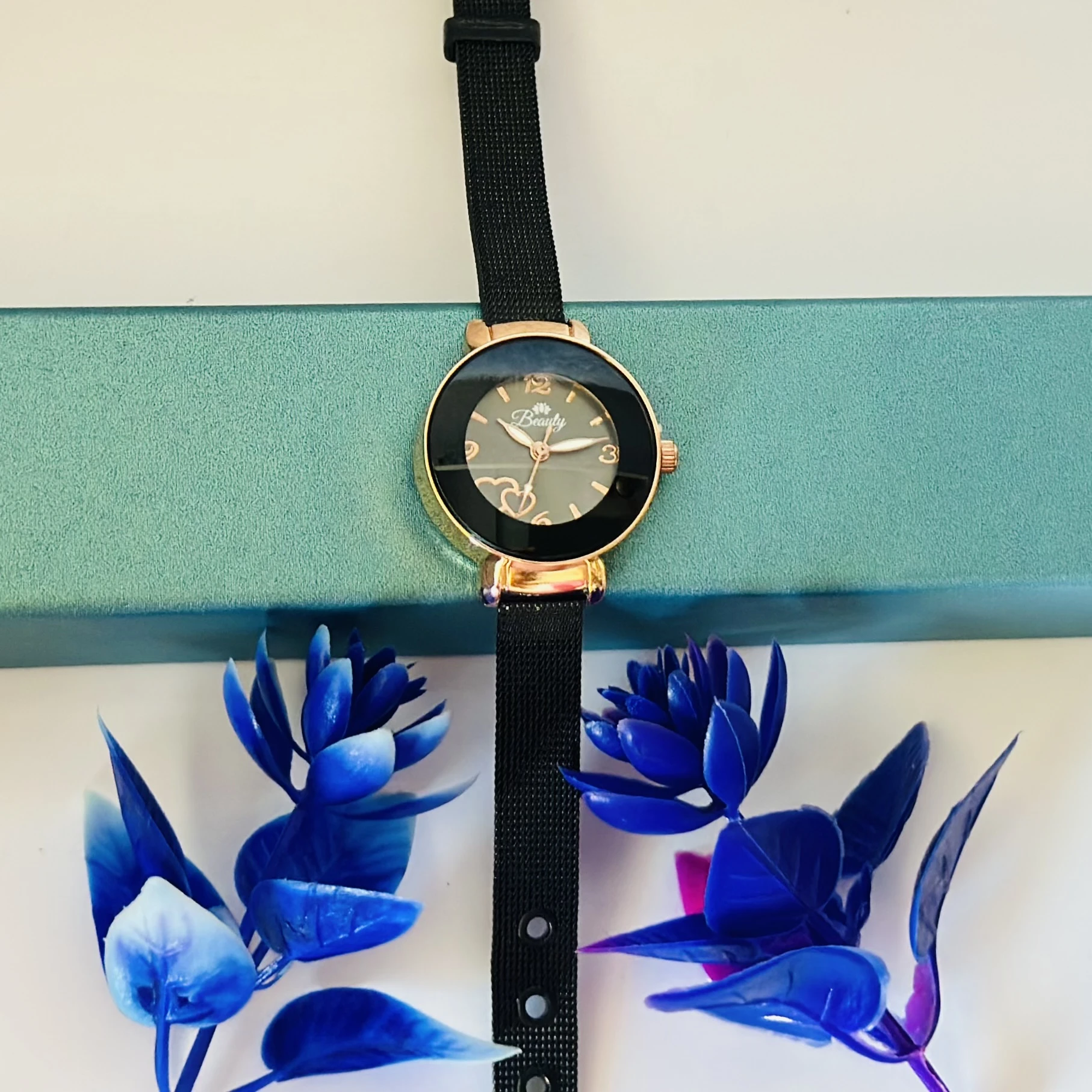 Benyty women's analog watch