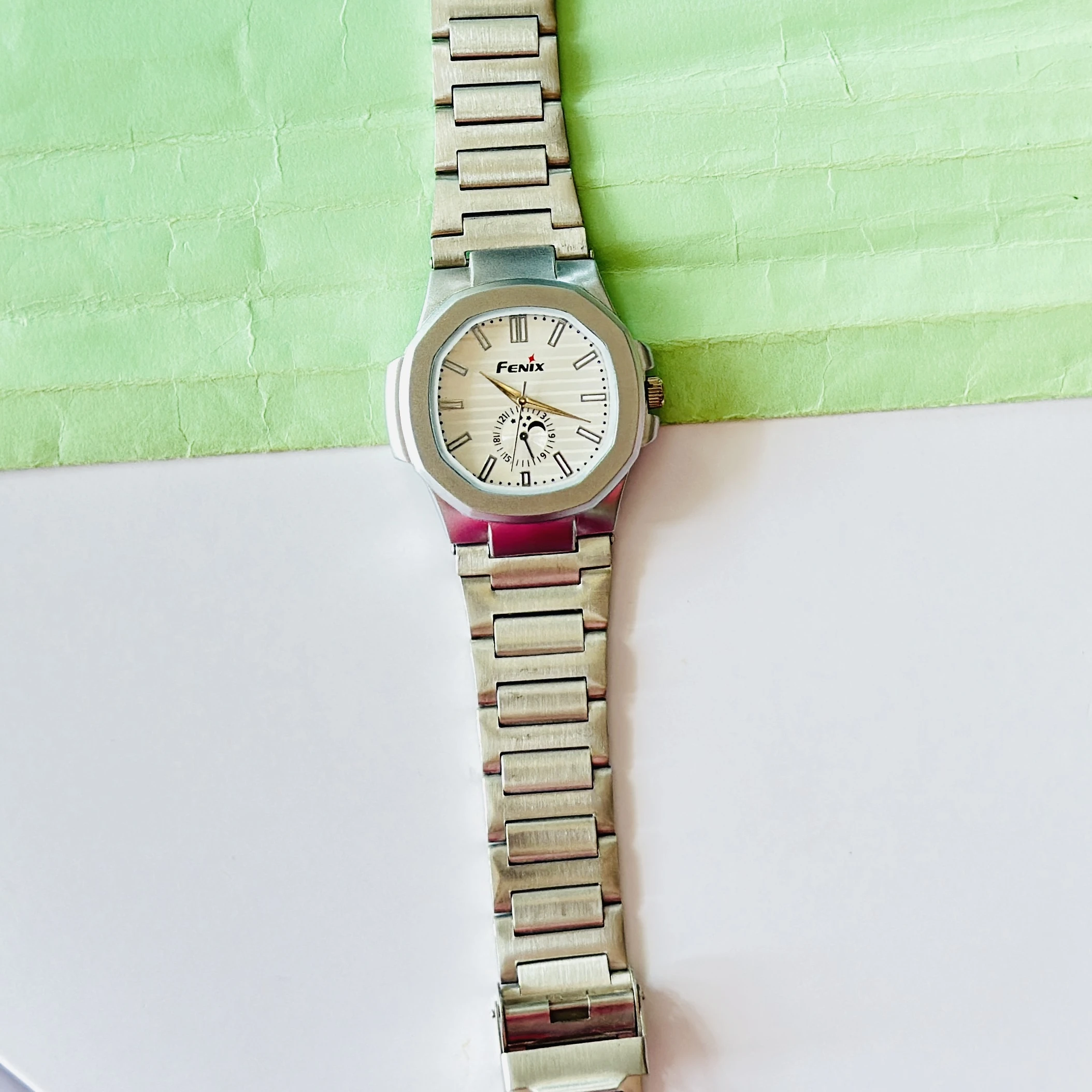 Quartz Analogue Watch For Man’s
