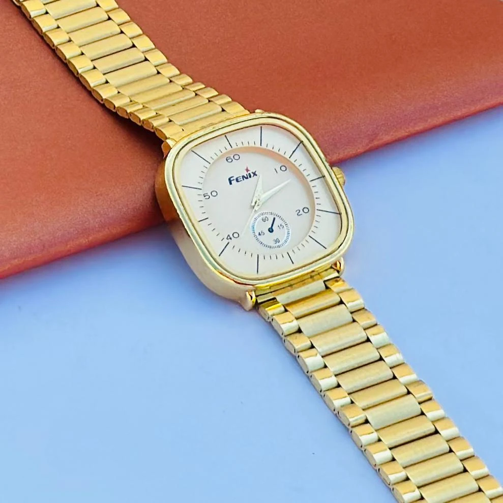Golden Design analog watch