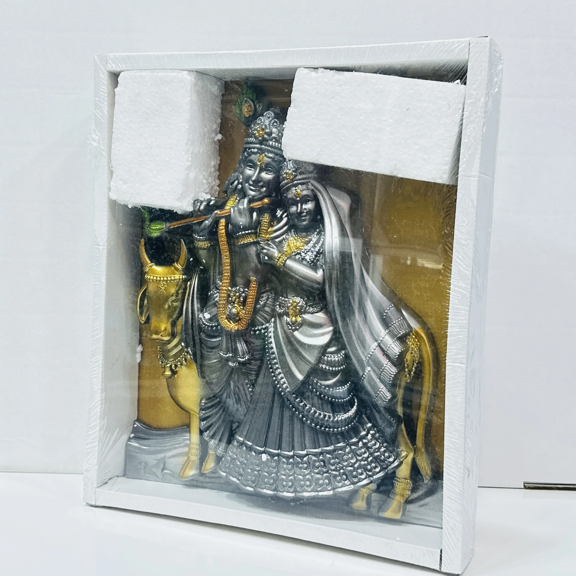 Radha Krishna statue TEH4L4