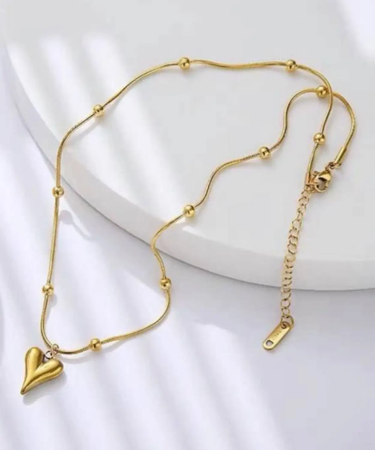 House of Veloria anti-tarnish gold-plated heart necklace