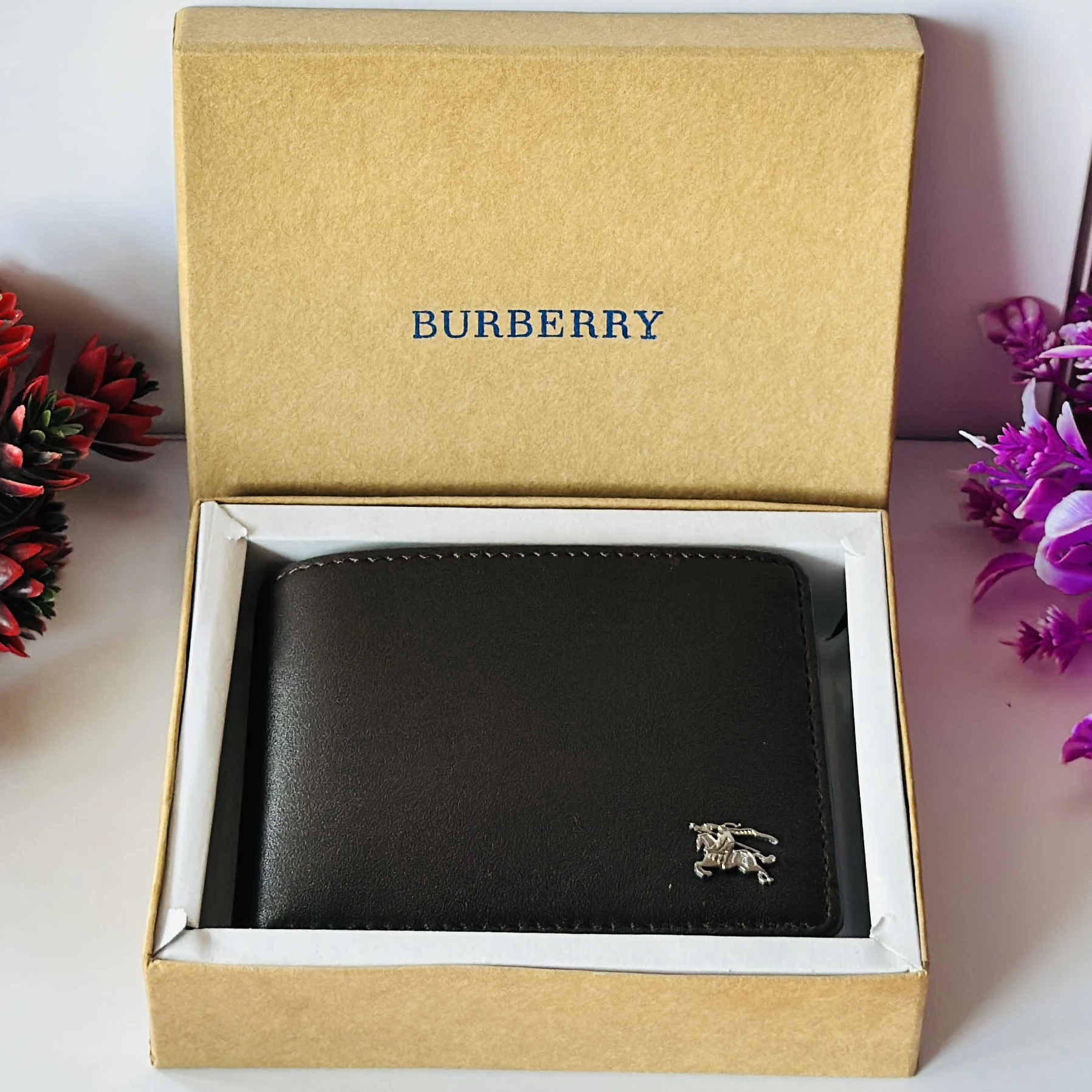 Burberry leather bifold wallet