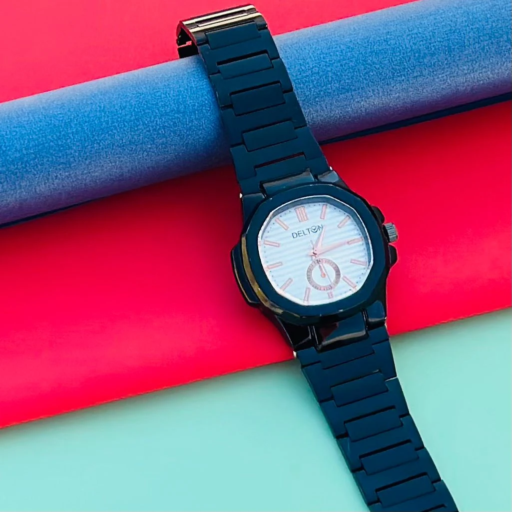 Black analog watch For man’s