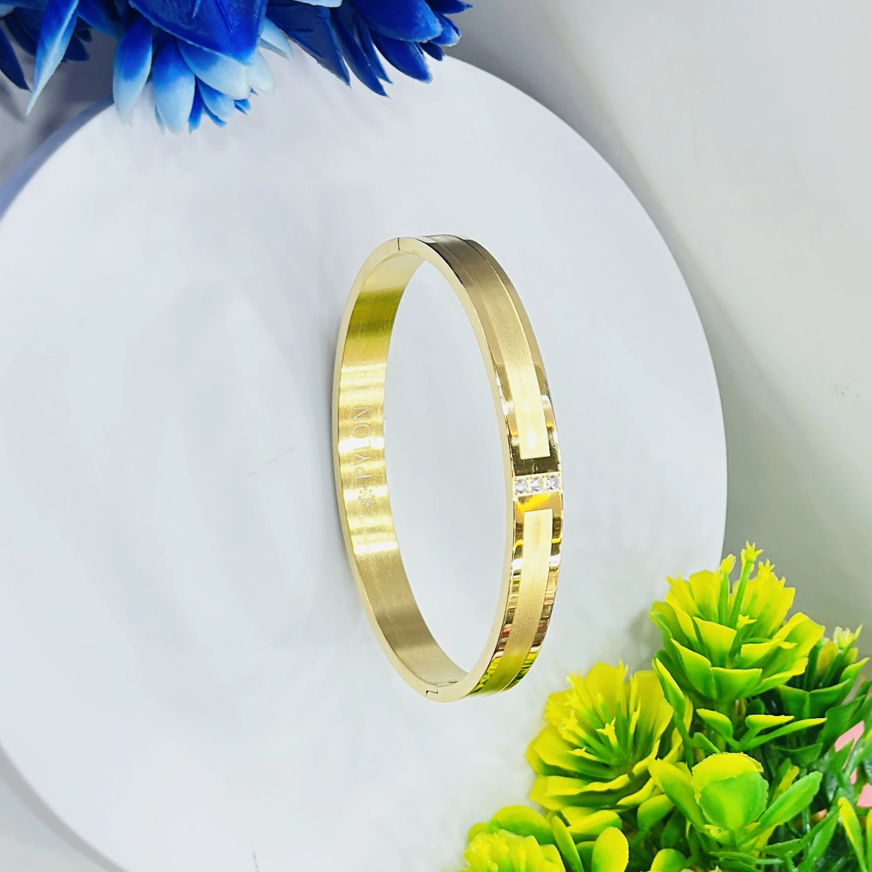 Sleek Gold Diamond Bracelet