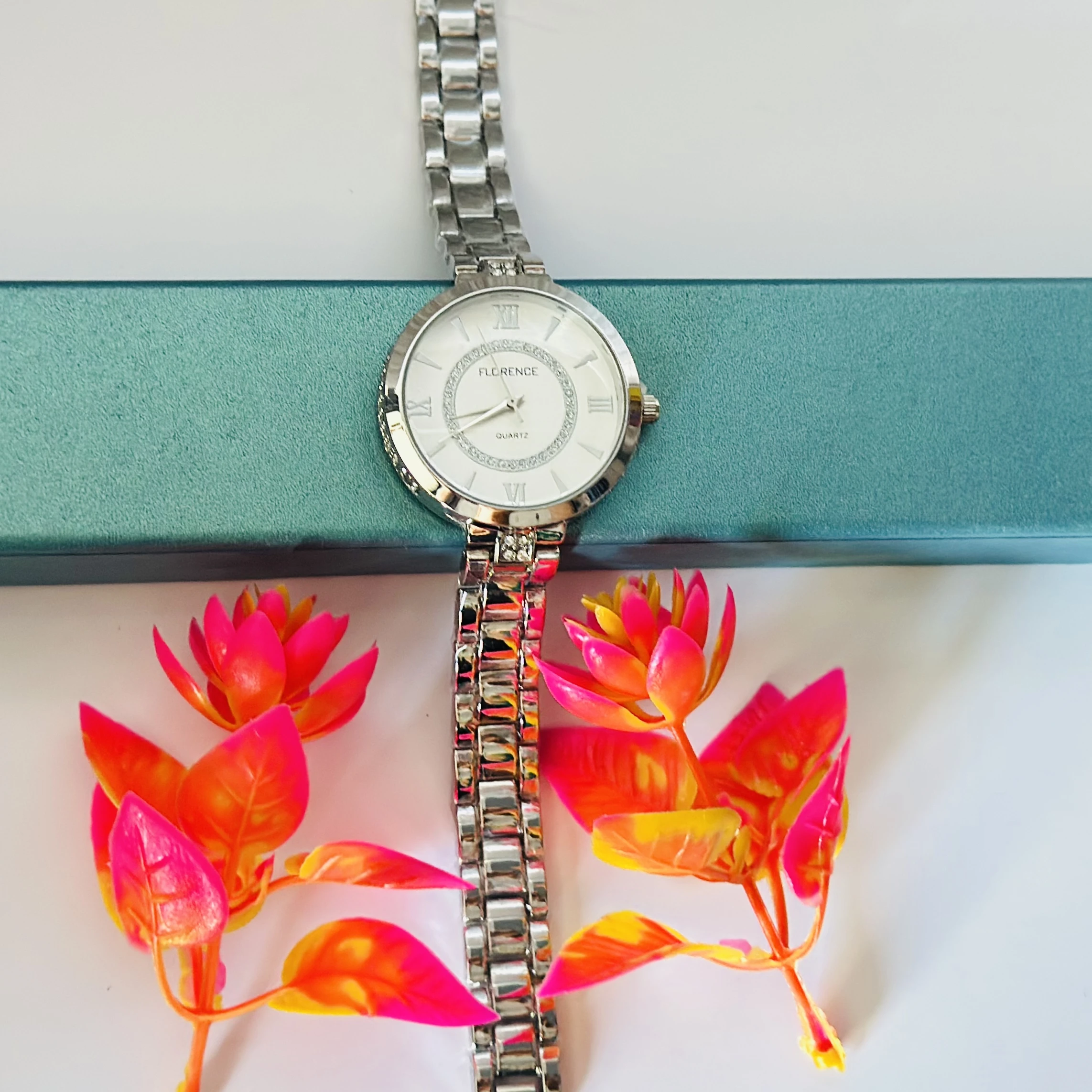 Quartz watch with a stainless steel strap