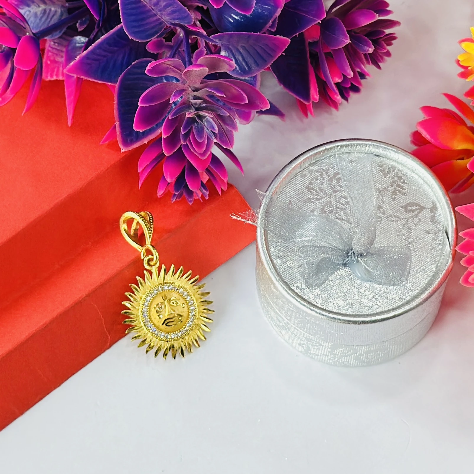 Gold plated sun-face pendant