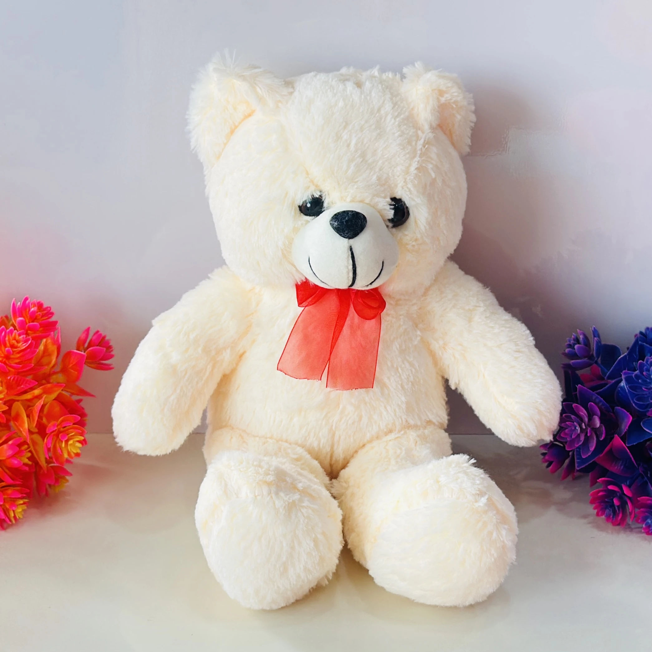 Soft plush teddy bear toy