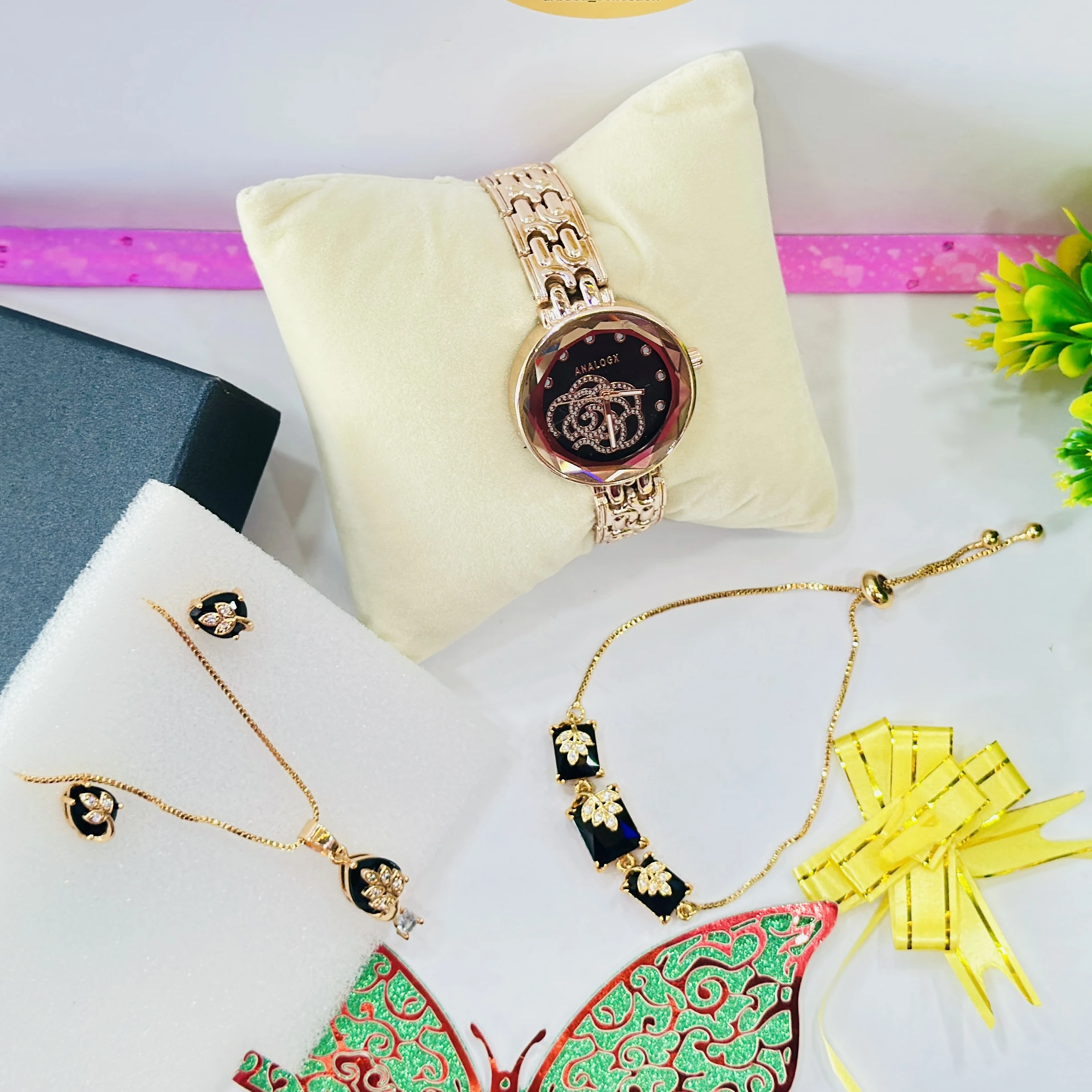Maching black-stone jewelry set.