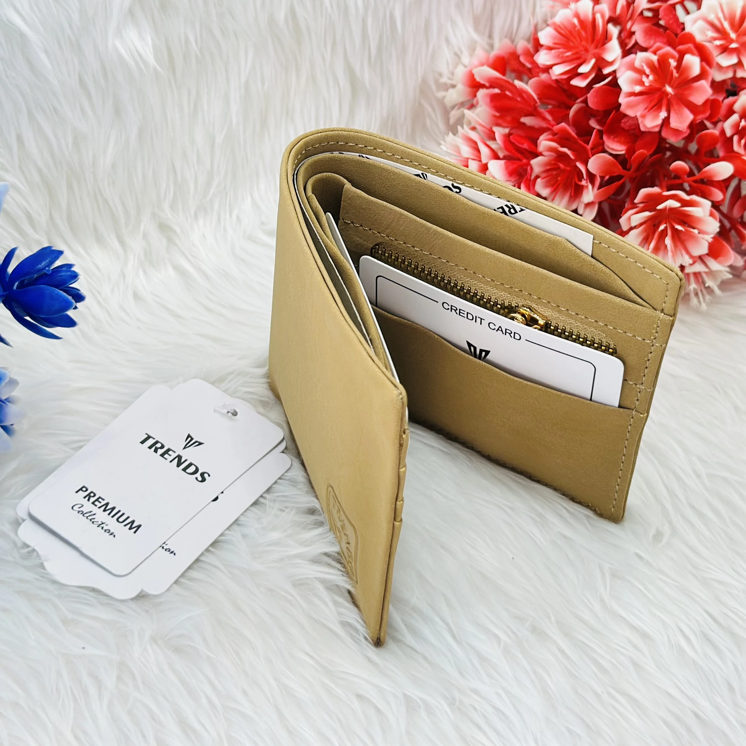 Beige or mustard bi-fold men's wallet