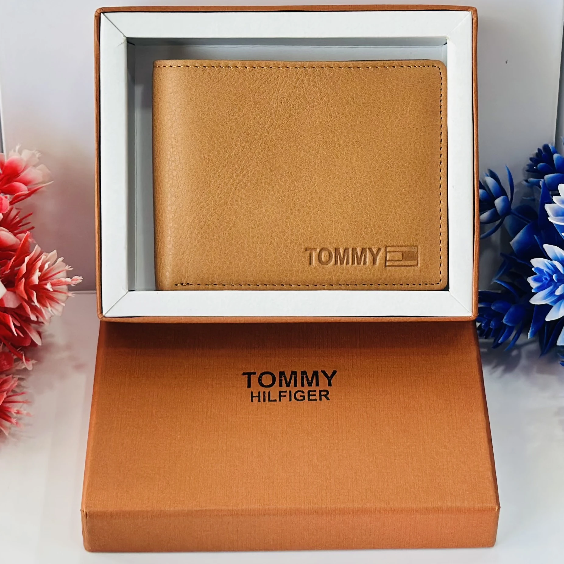 Tommy Hilfiger Marissa Passcase Wallet for Men (One Size)