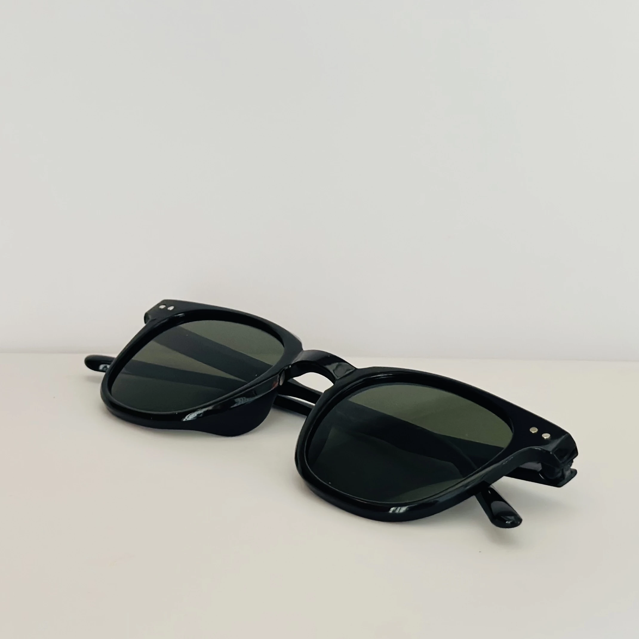 Guepard GP-05 model sunglasses