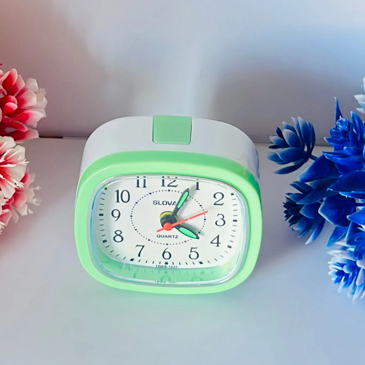 Plastic Beep Table Alarm Clock