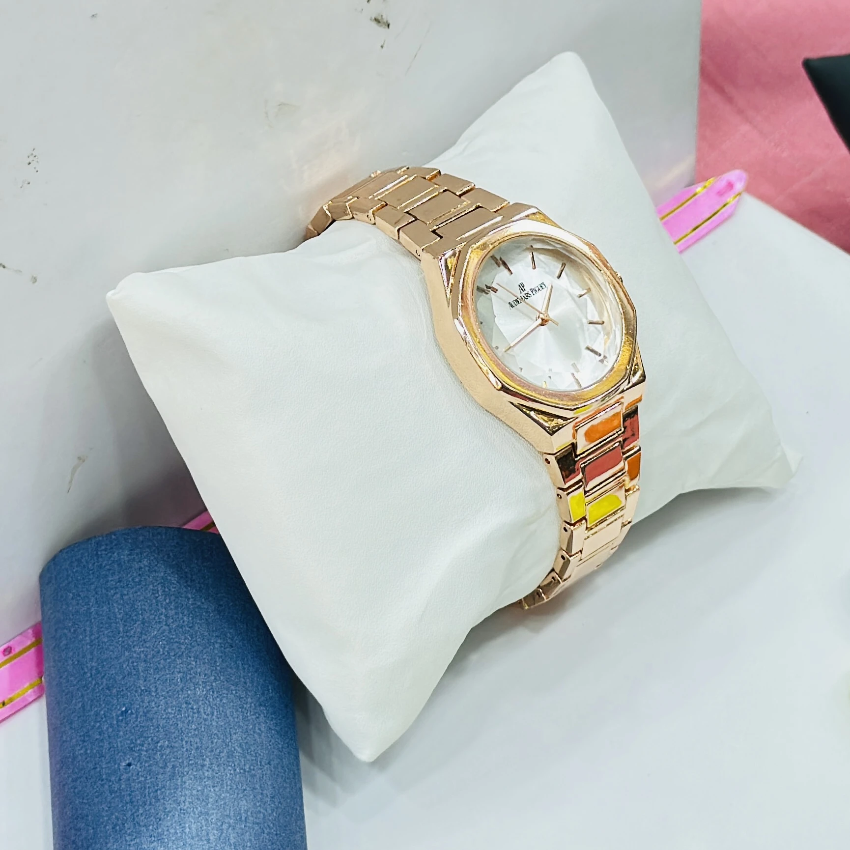 Quartz Analogue Watch for girls