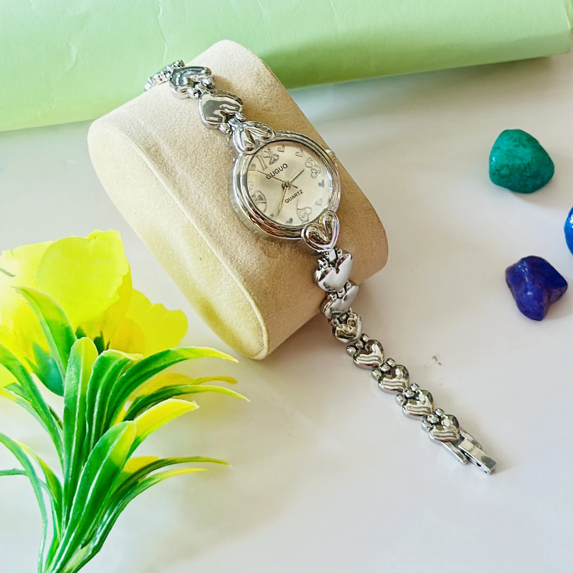 Quartz Analogue Watch for girls