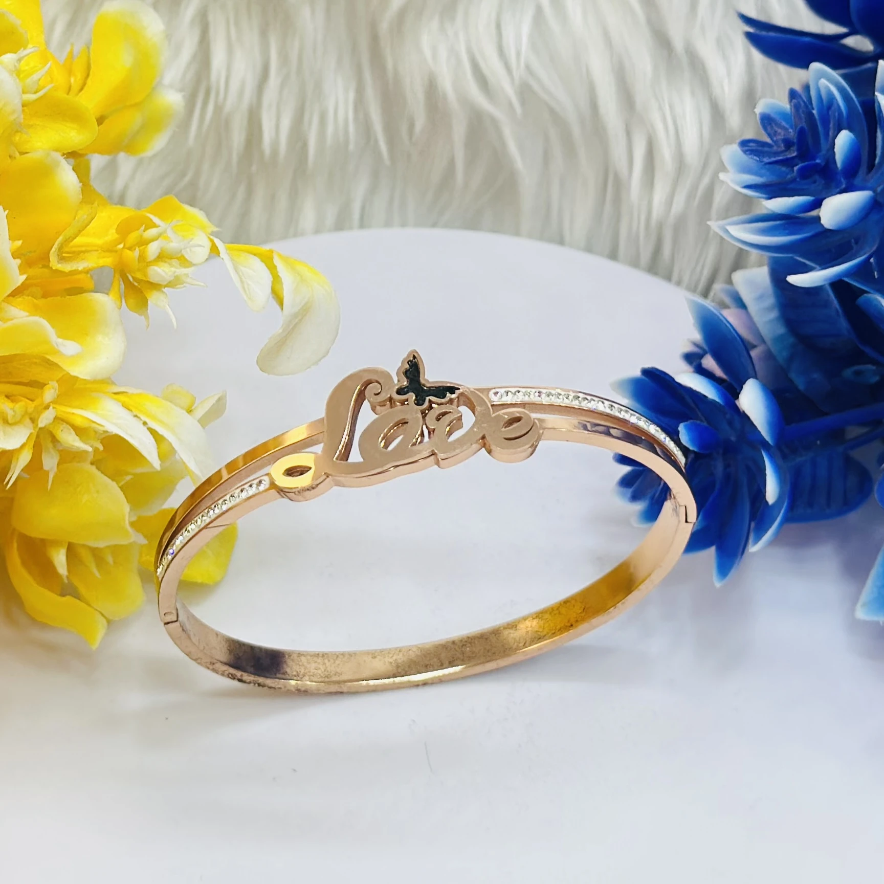 Gold plated Breslet