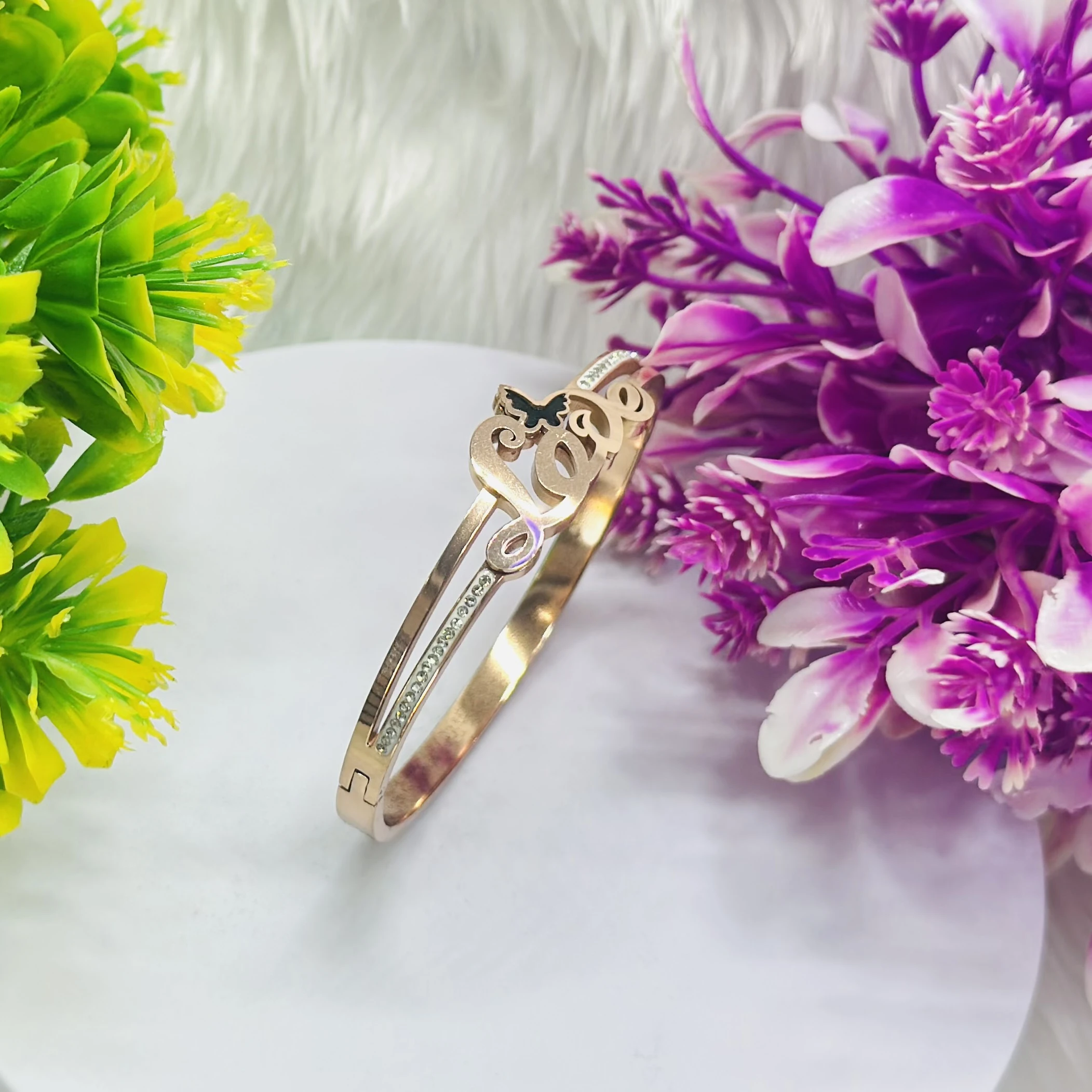 Gold plated Breslet