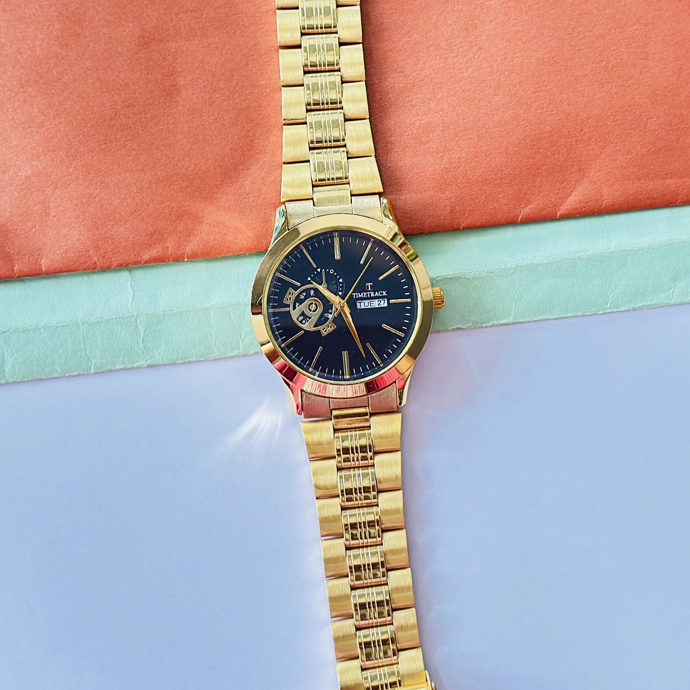 Quartz Analog Watch