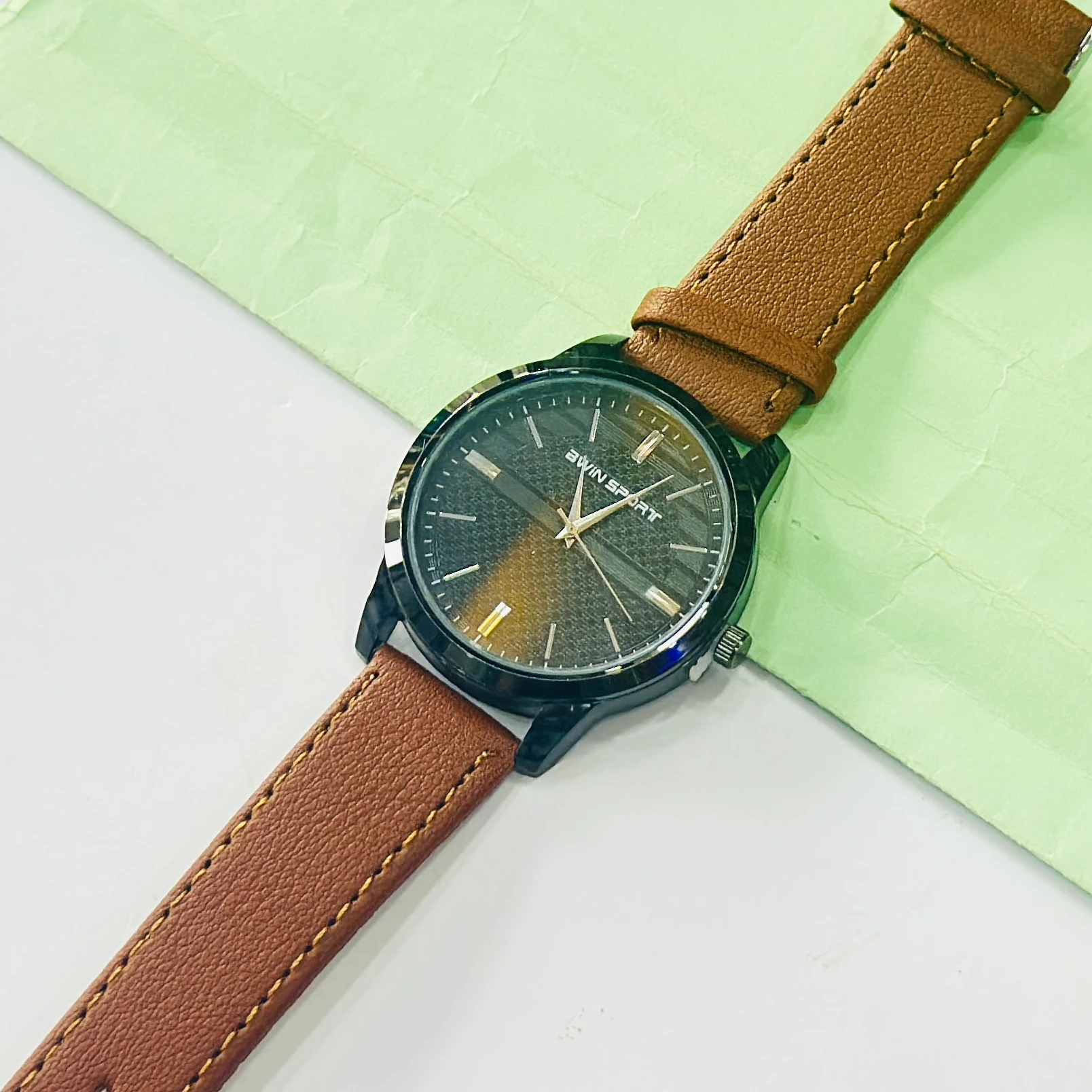 Quartz’s analogy watch for man’s