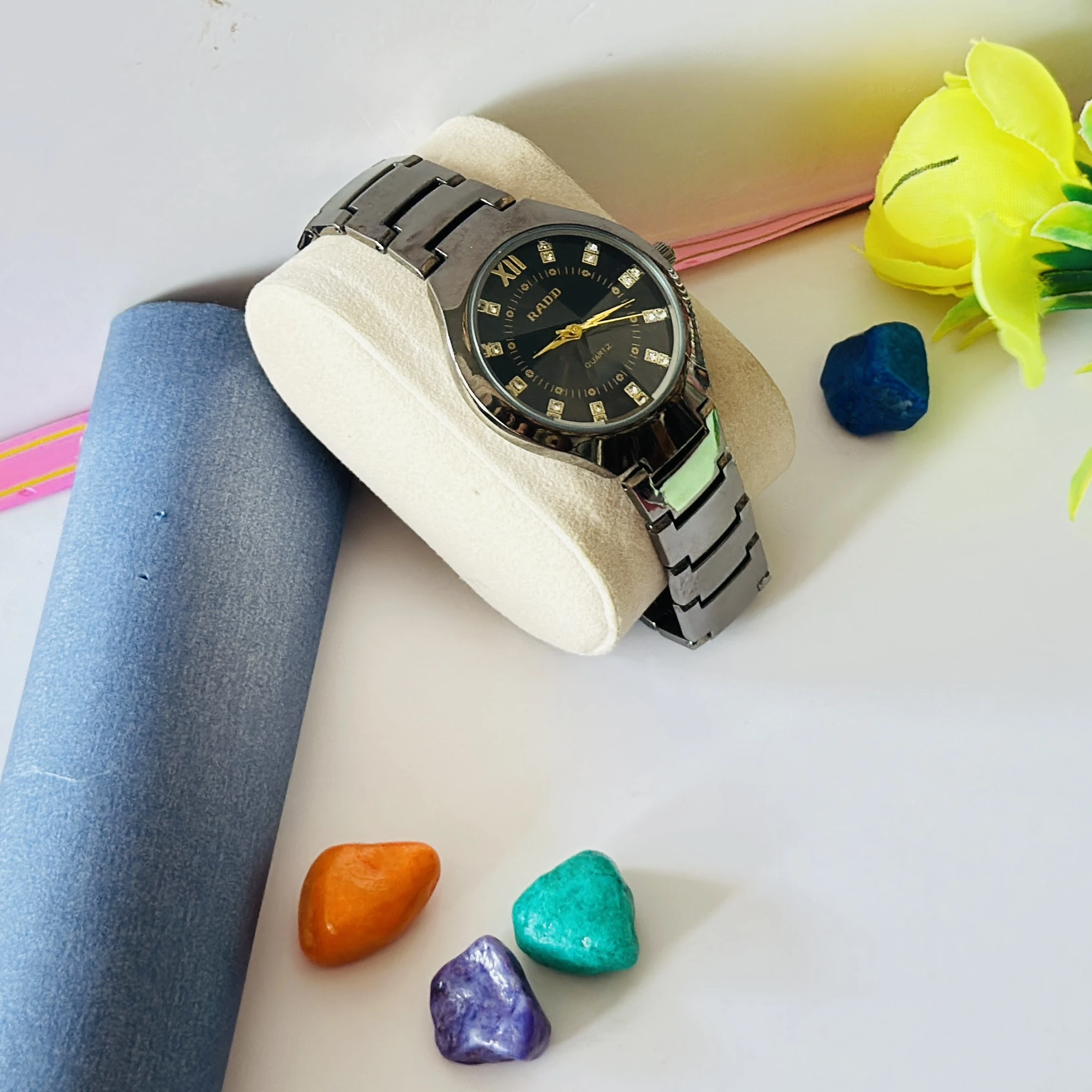 Analogue watch for girls