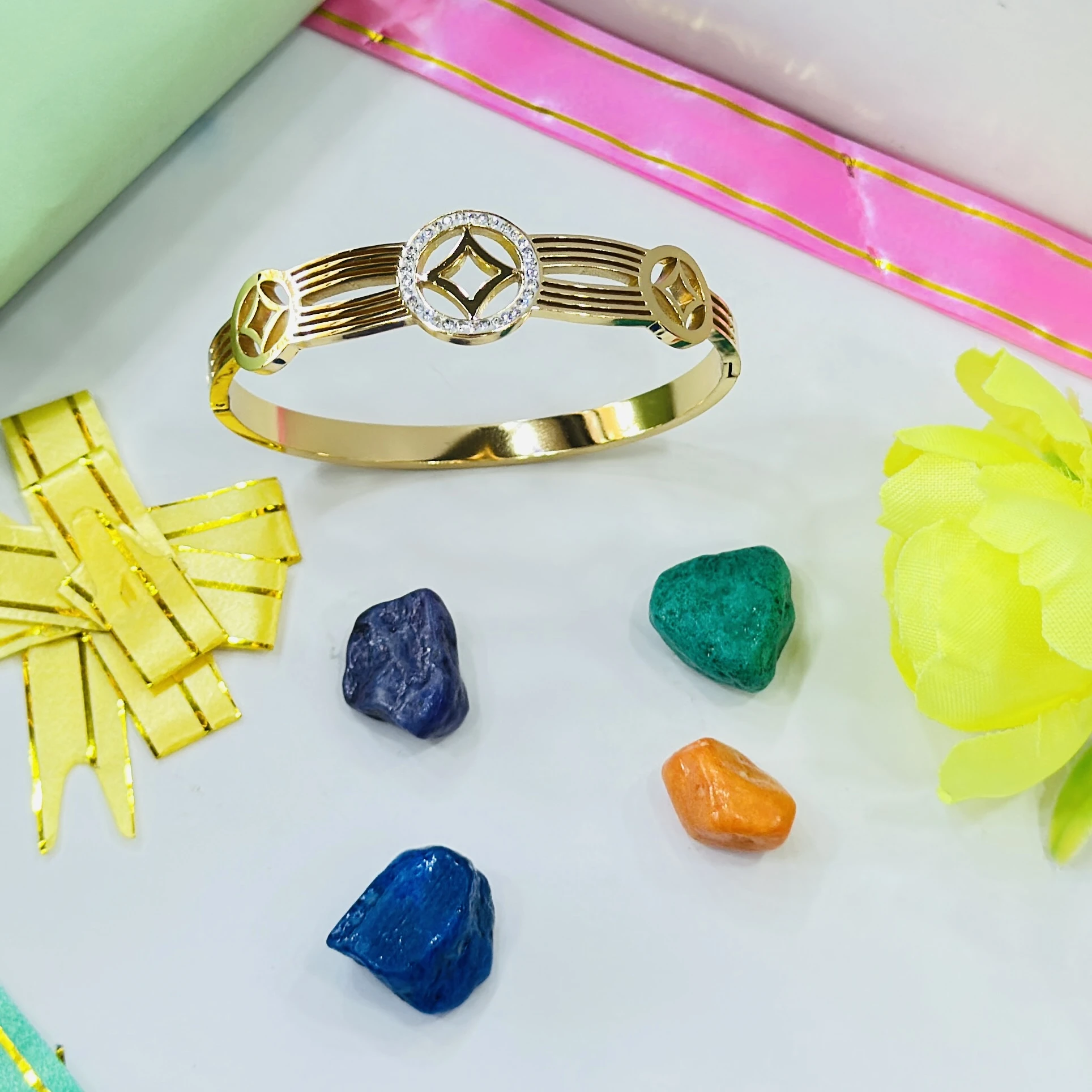 Zeraki Jewels gold-plated stainless steel geometric cuff bracelet