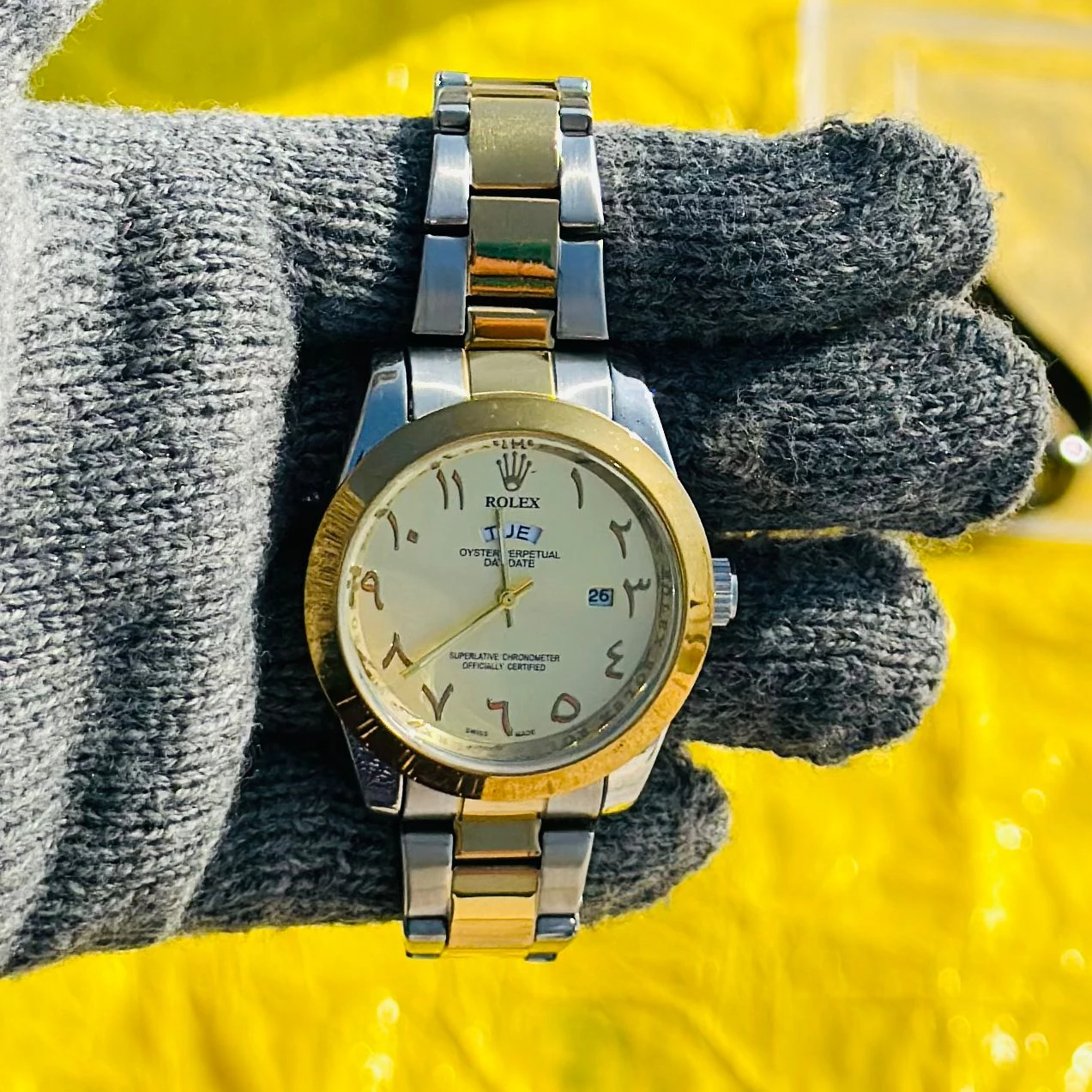 Golden Design analog watch