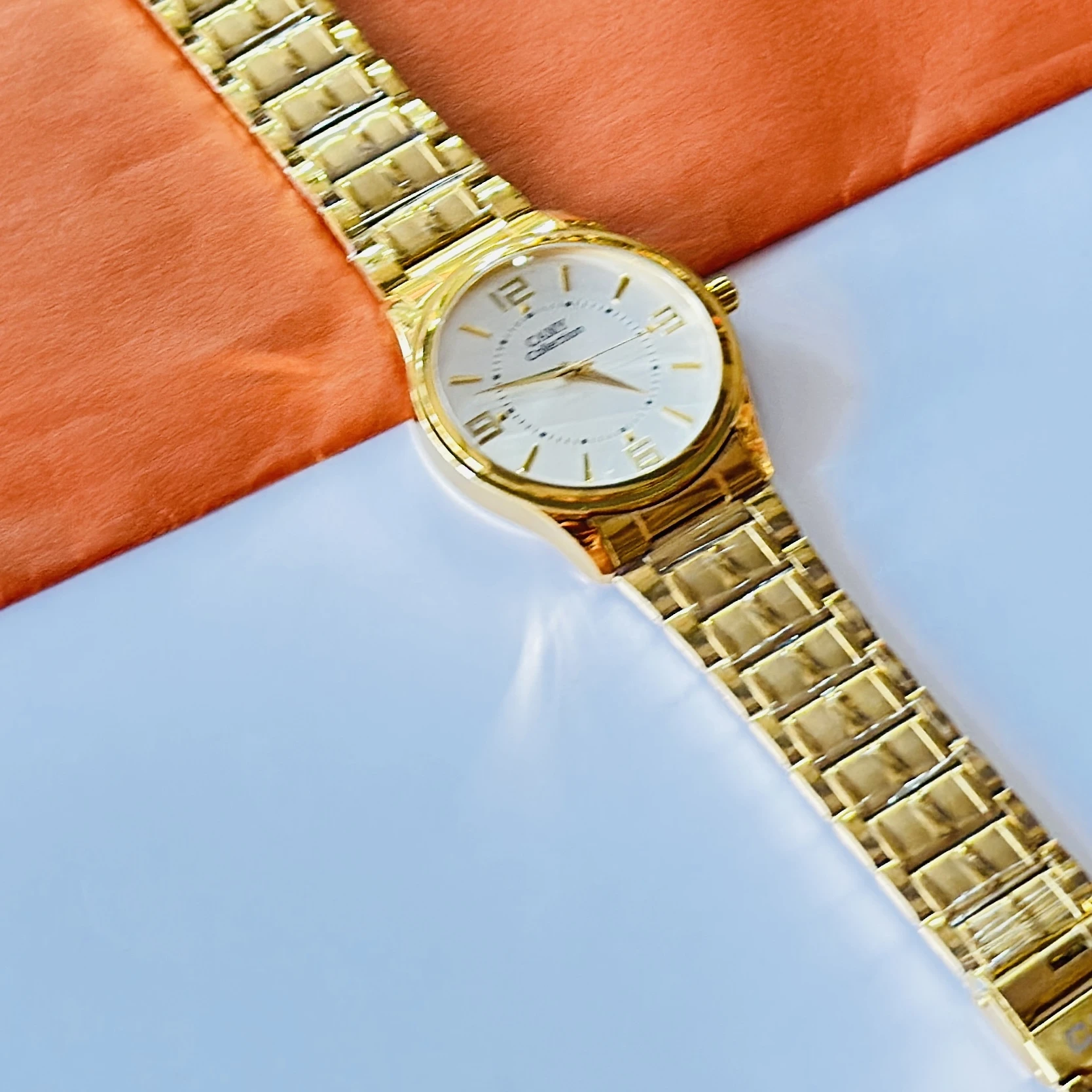 Quartz Analogue watch for man’s