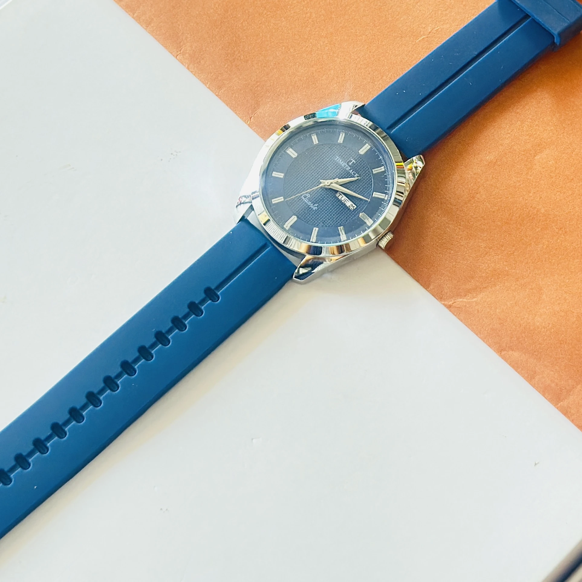 Timetrack analog quartz watch