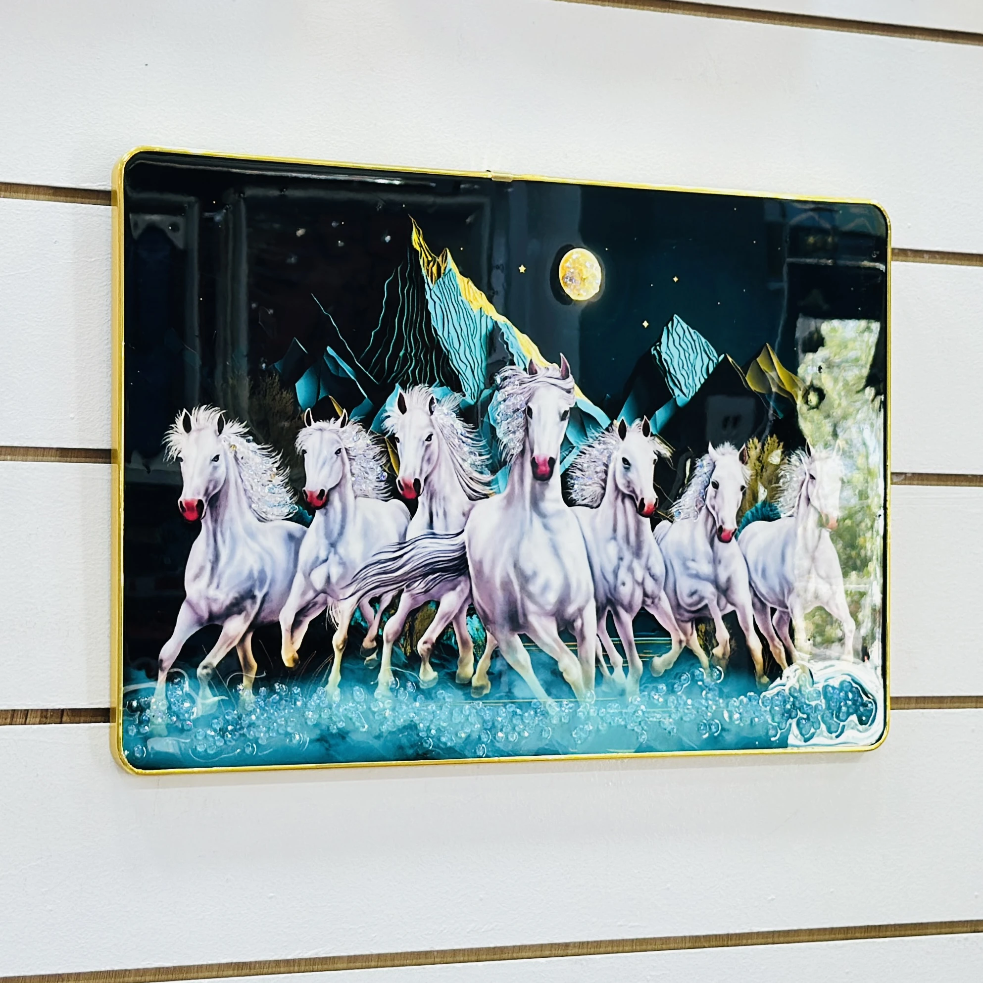 7 Lucky Running Horses Frame …….0JC4BG