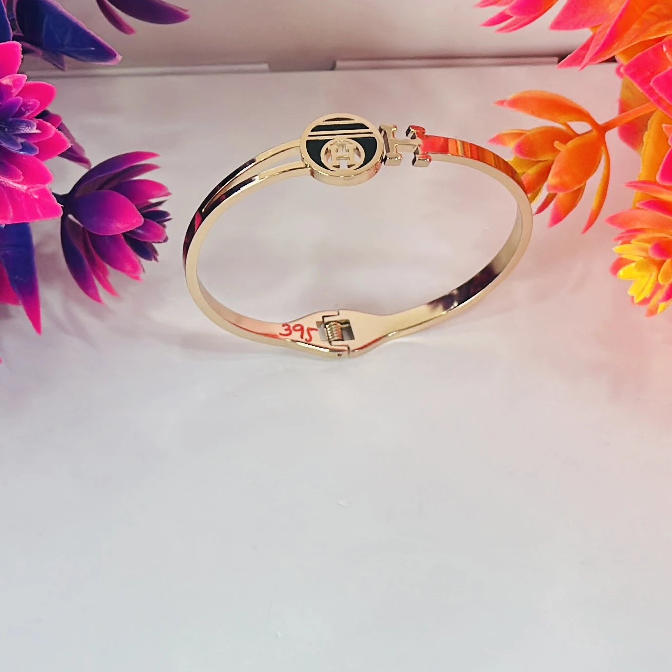 Rose gold-plated cuff bangle bracelet