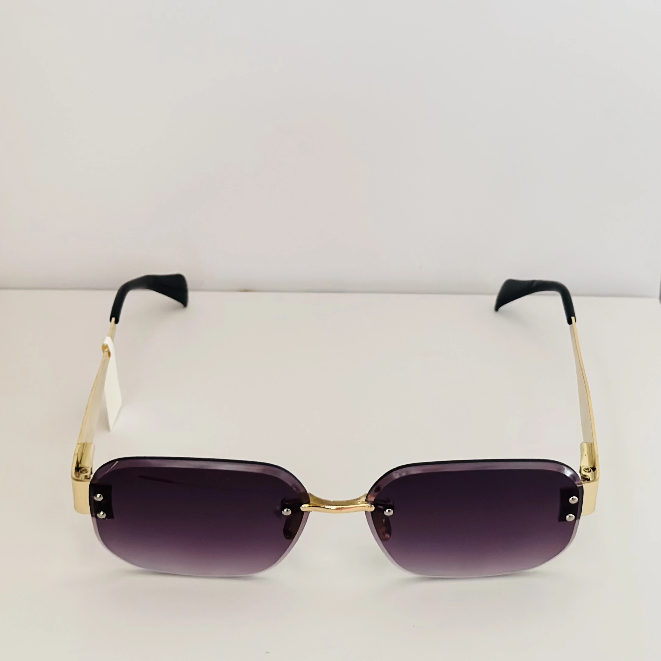 Rimless rectangular sunglasses