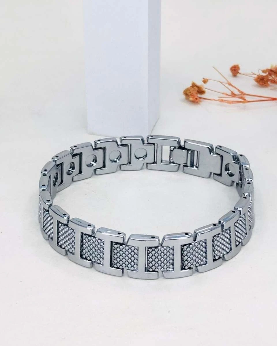 Gold and Silver Men's Loose Bracelet featuring a two-tone design
